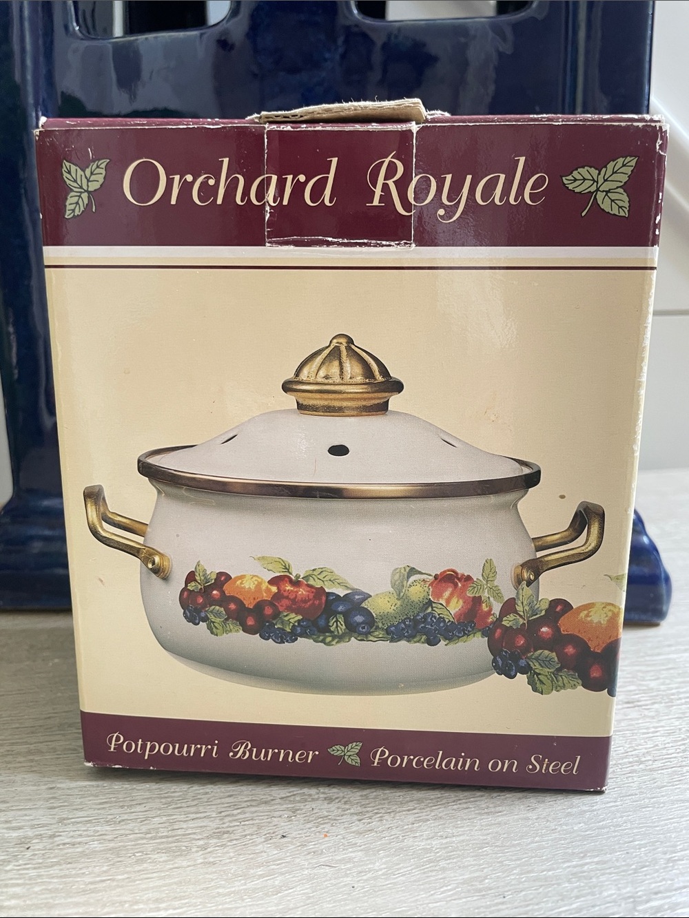 Lincoware Orchard Royal Poutpourri porcelain burner pot vintage